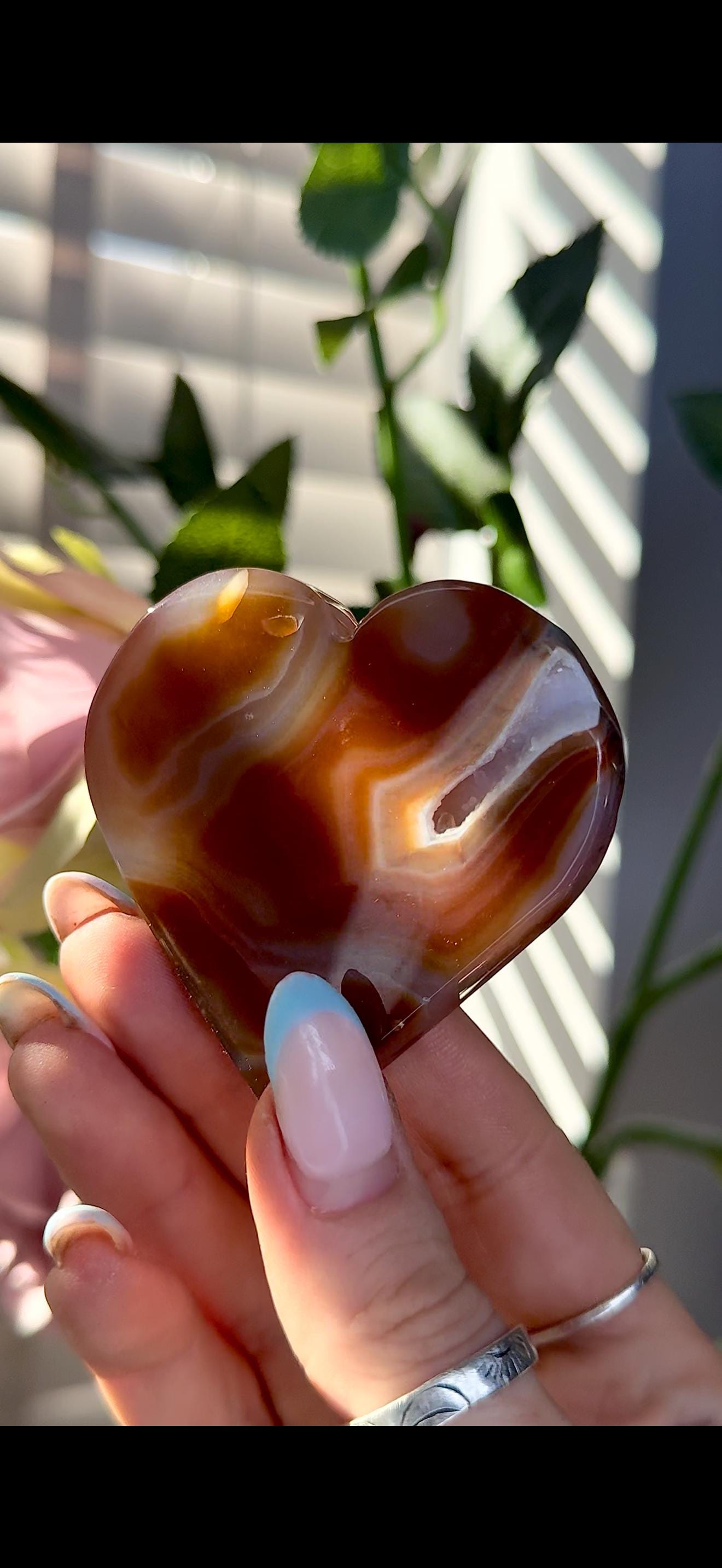 Carnelian heart with banding & Druze