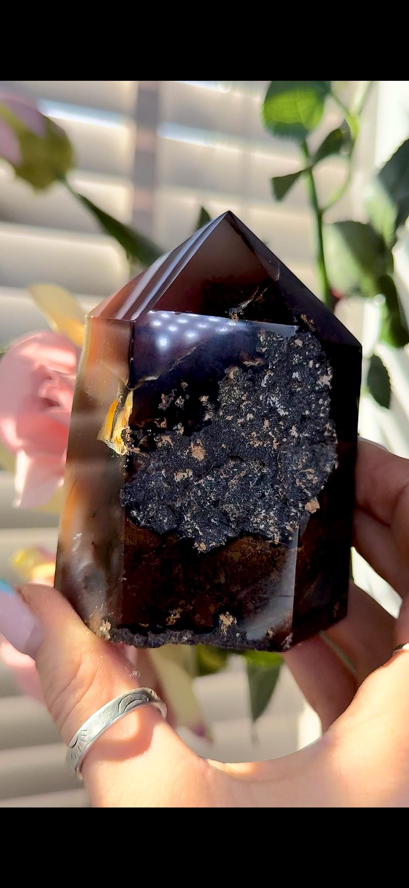 Extra quality, deep red agate, carnelian tower with Druze