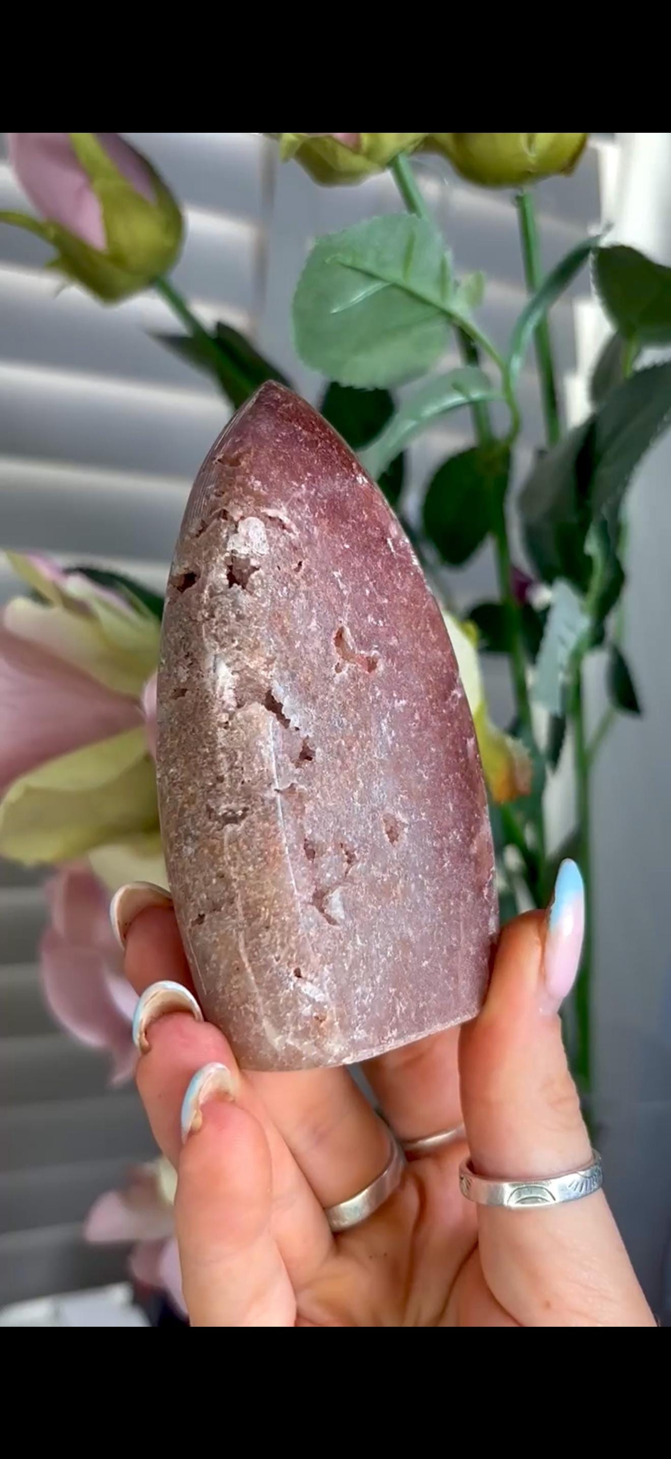 High grade, pink amethyst flame 234g
