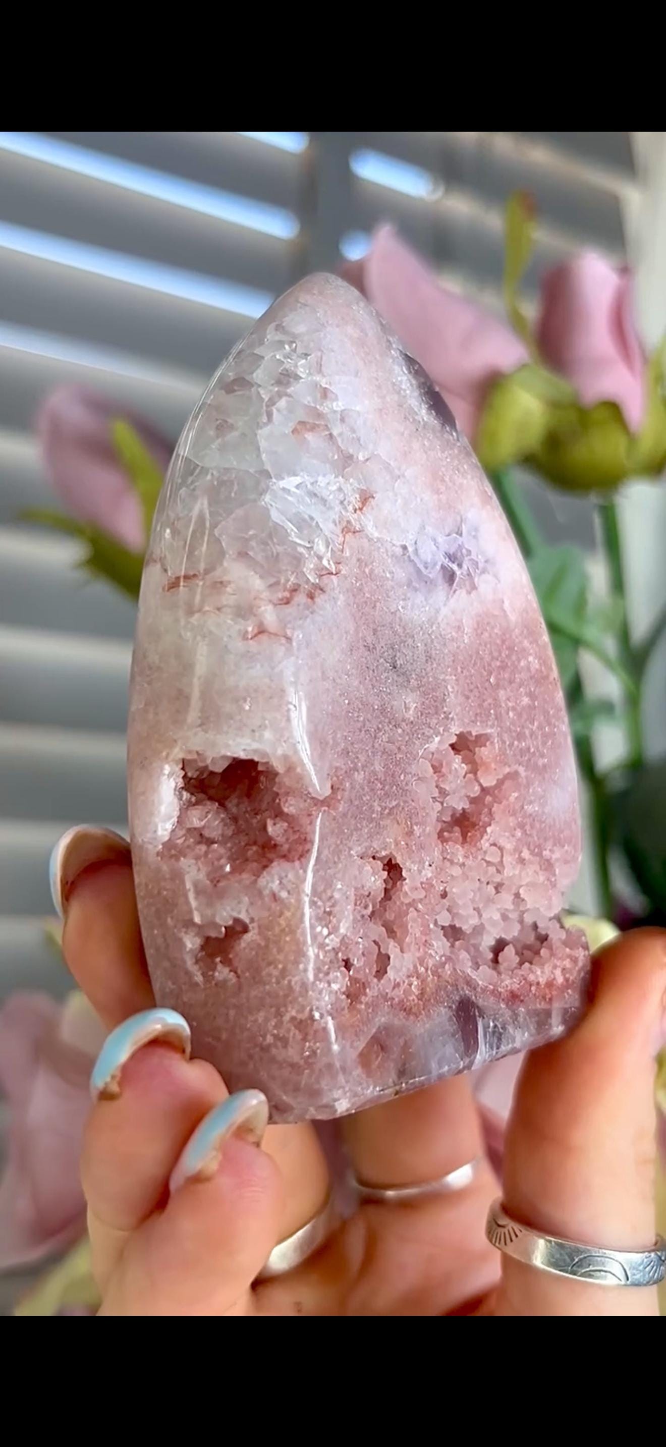 High grade, pink amethyst flame with druzy & quartz inclusions 225g