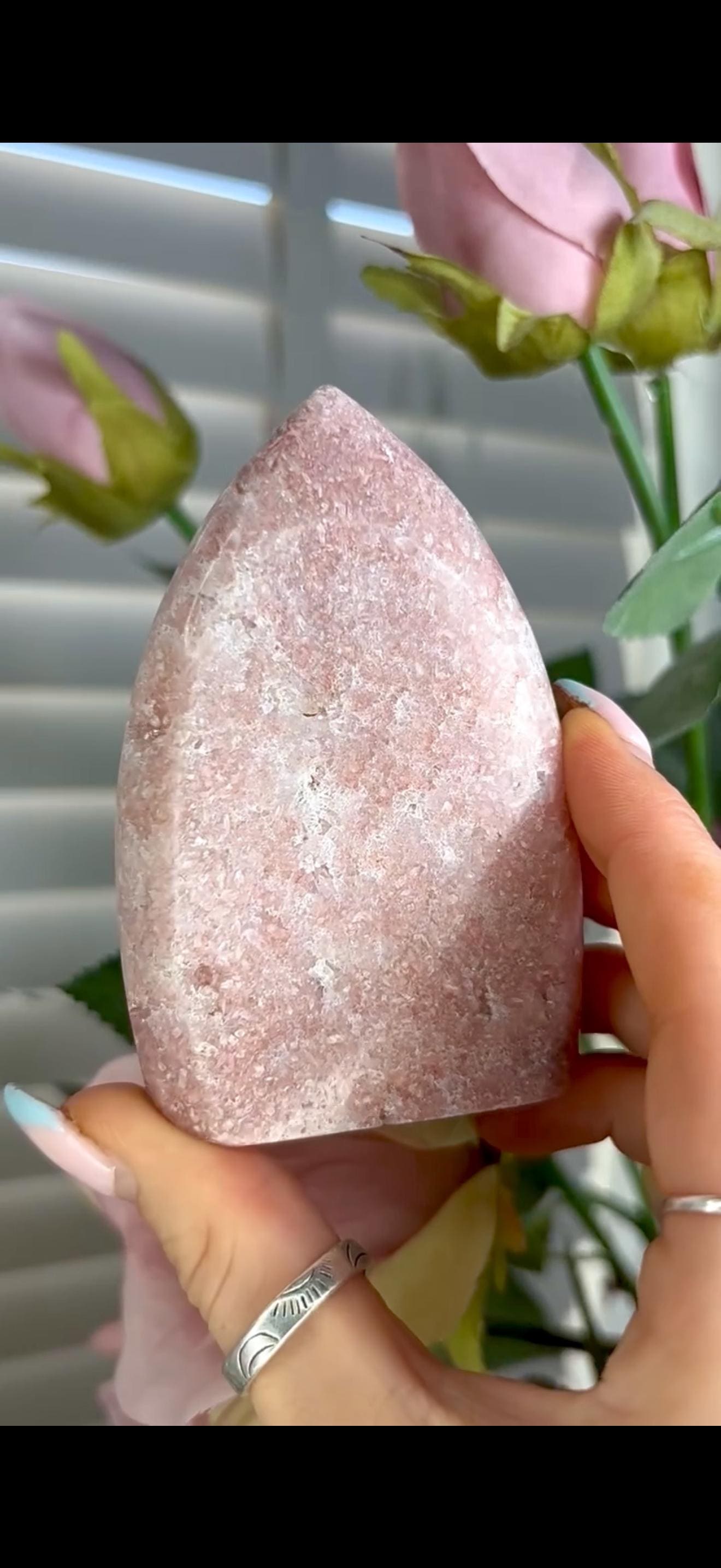 High grade, pink amethyst flame with druzy 217g