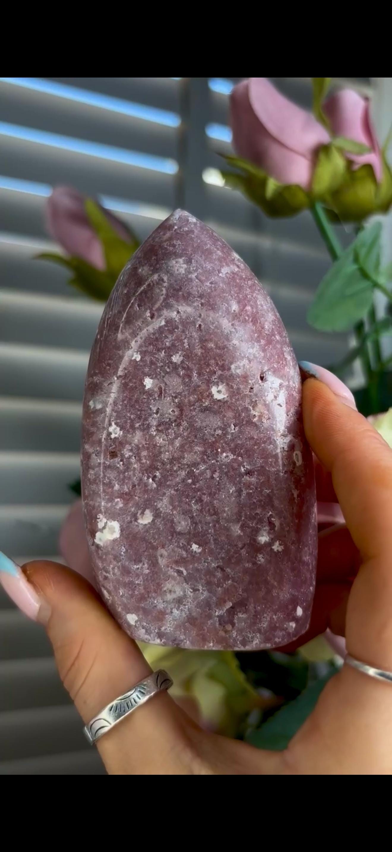 High grade, perfect pink amethyst flame 289g
