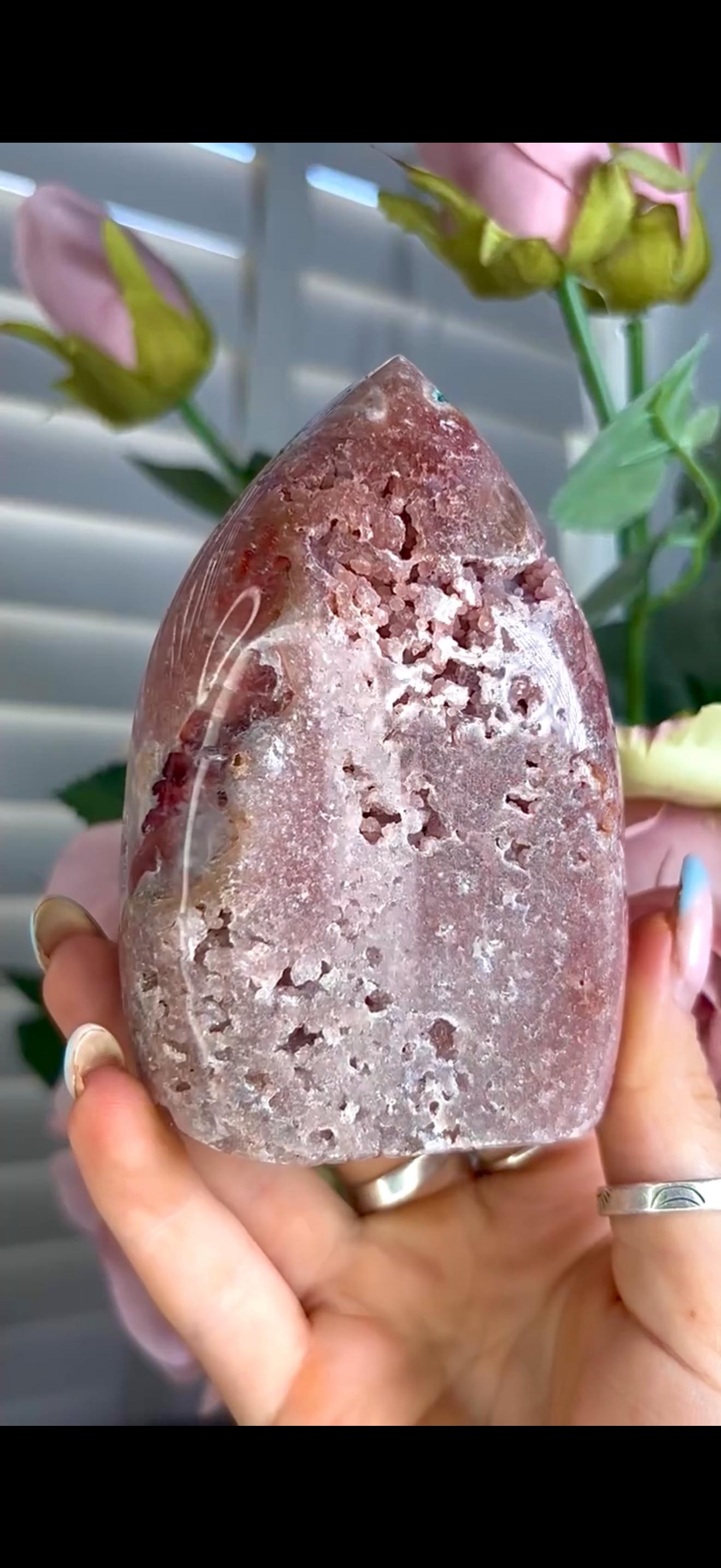 Beautiful pink amethyst flame with druzy in reddish tones 444g