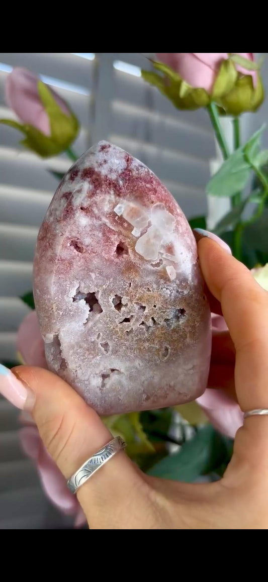 Gorgeous, high grade, baby pink amethyst flame with druzy, Jasper & hematite inclusions 279g