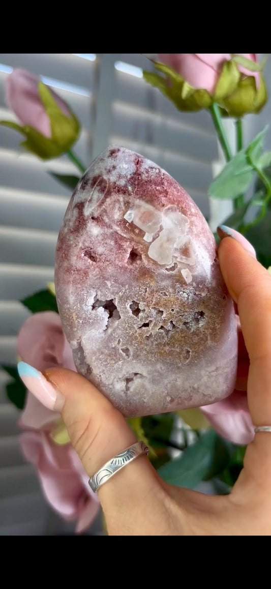 Gorgeous, high grade, baby pink amethyst flame with druzy, Jasper & hematite inclusions 279g