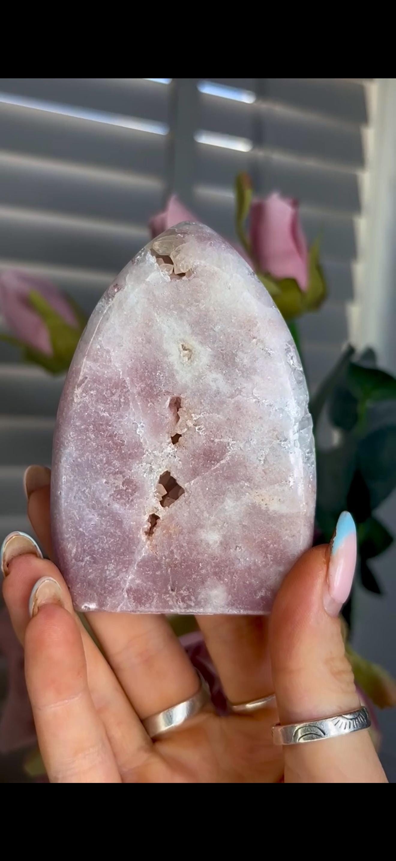 High grade, pink amethyst flame with quartz 207g