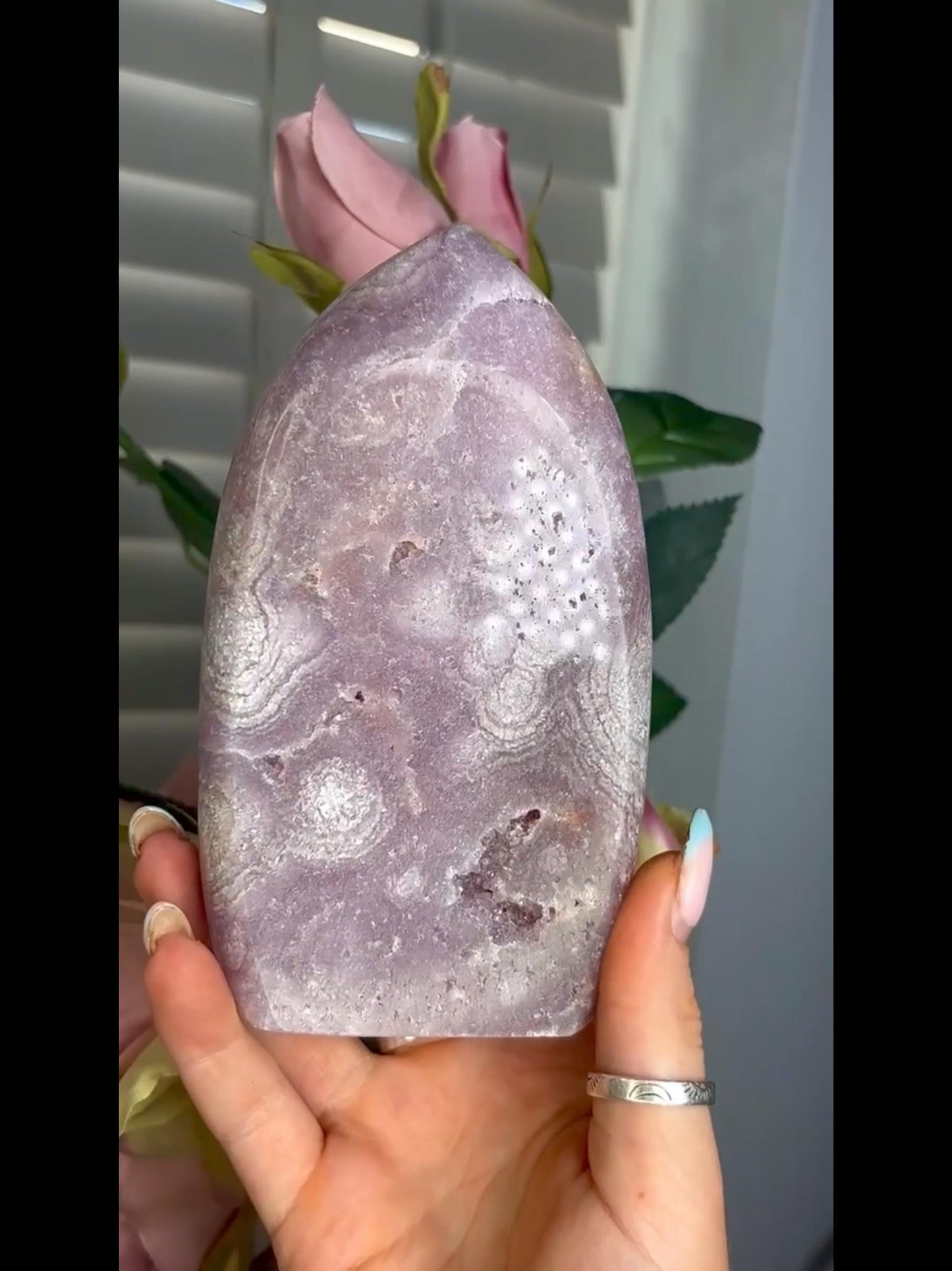 High grade, lilac pink amethyst flame 617g