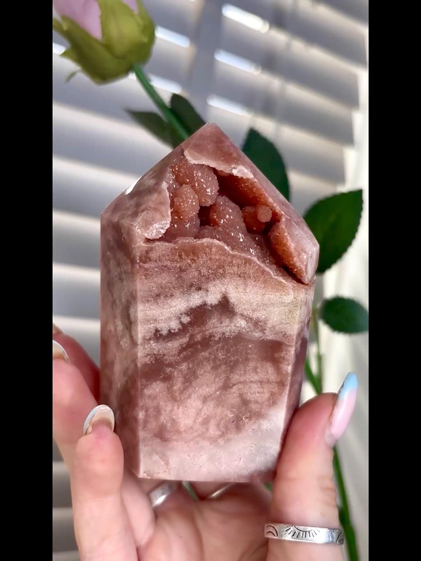 Incredible, High grade, pink amethyst, tower burnt orange tones with bubble formation 407g