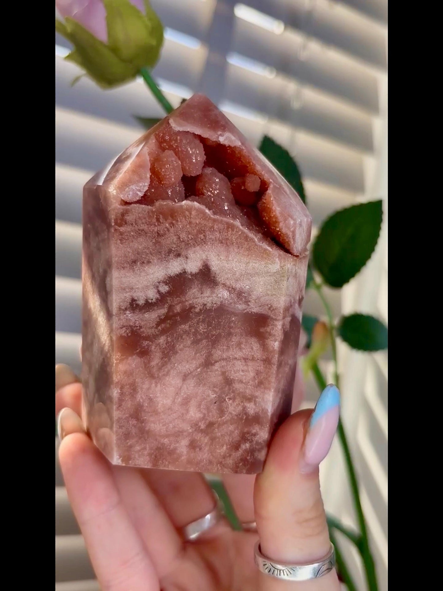 Incredible, High grade, pink amethyst, tower burnt orange tones with bubble formation 407g