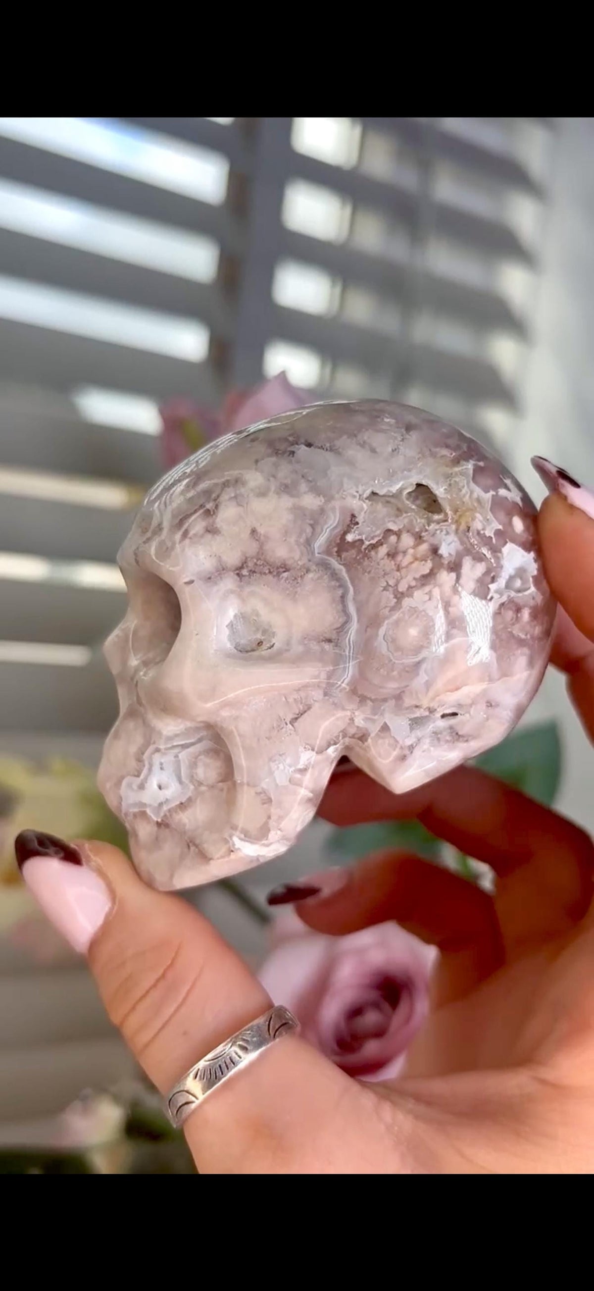 Flower agate skull in pink & blue tones with druzy face