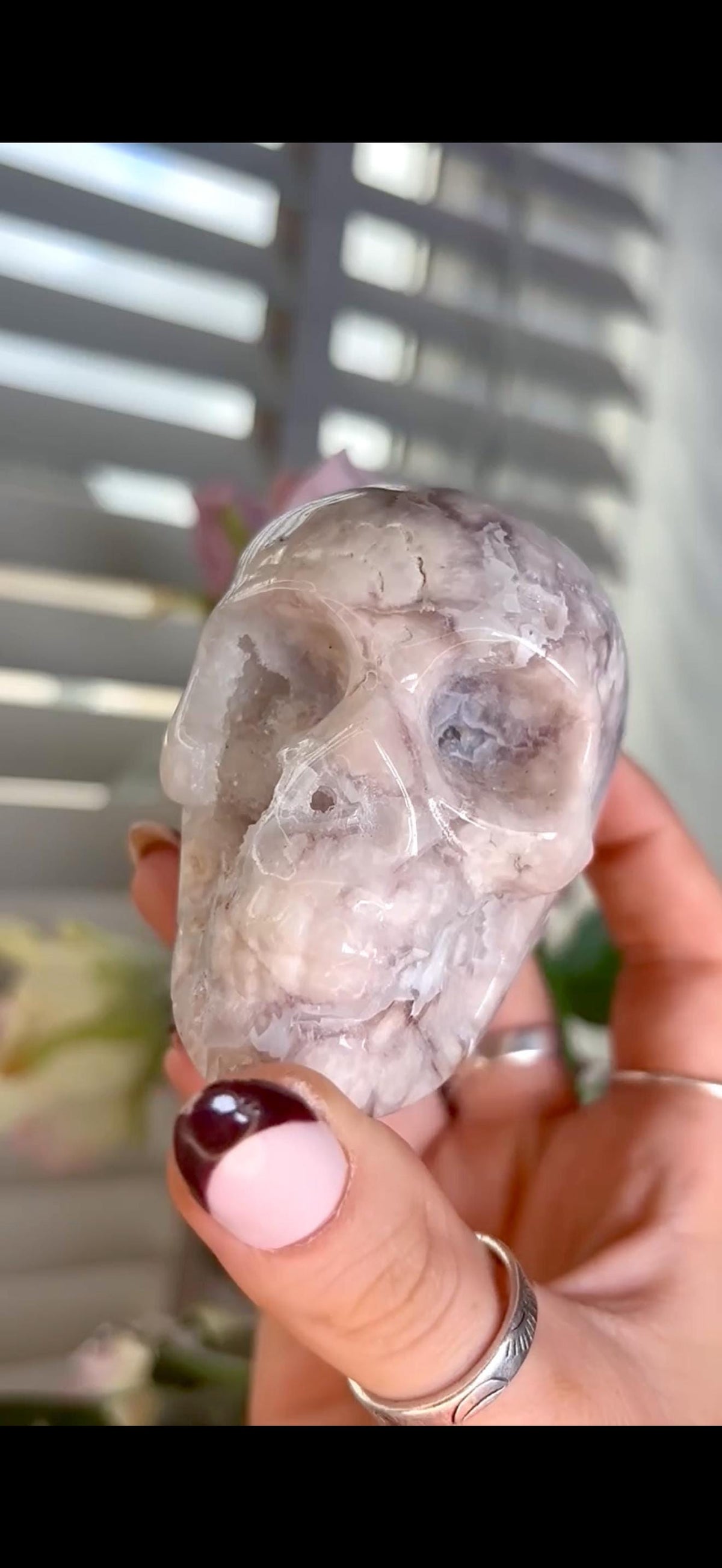 Flower agate skull in pink & blue tones with druzy face
