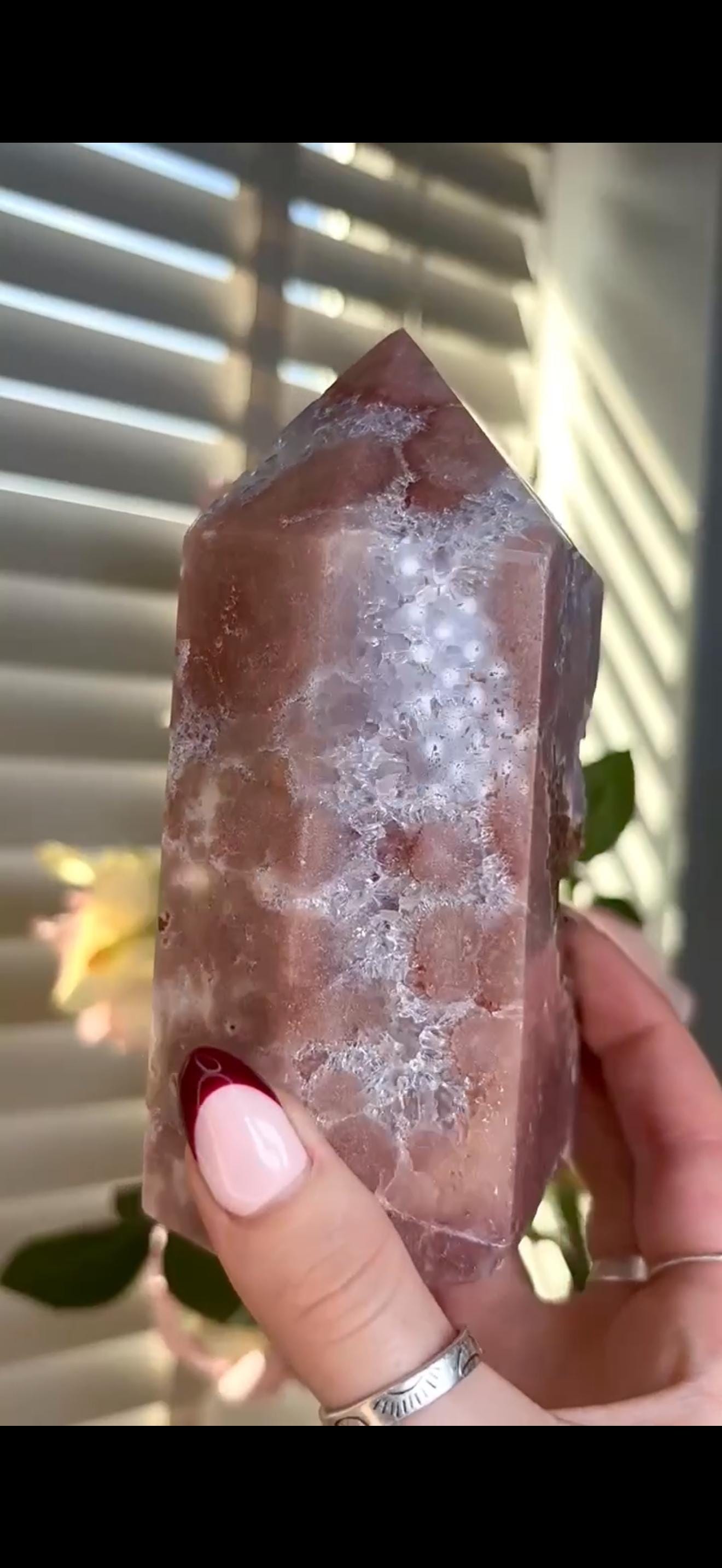 Incredible, High grade, pink amethyst, chunky statement tower with lilac chunky quartz 993g, 14.5cm by 8cm
