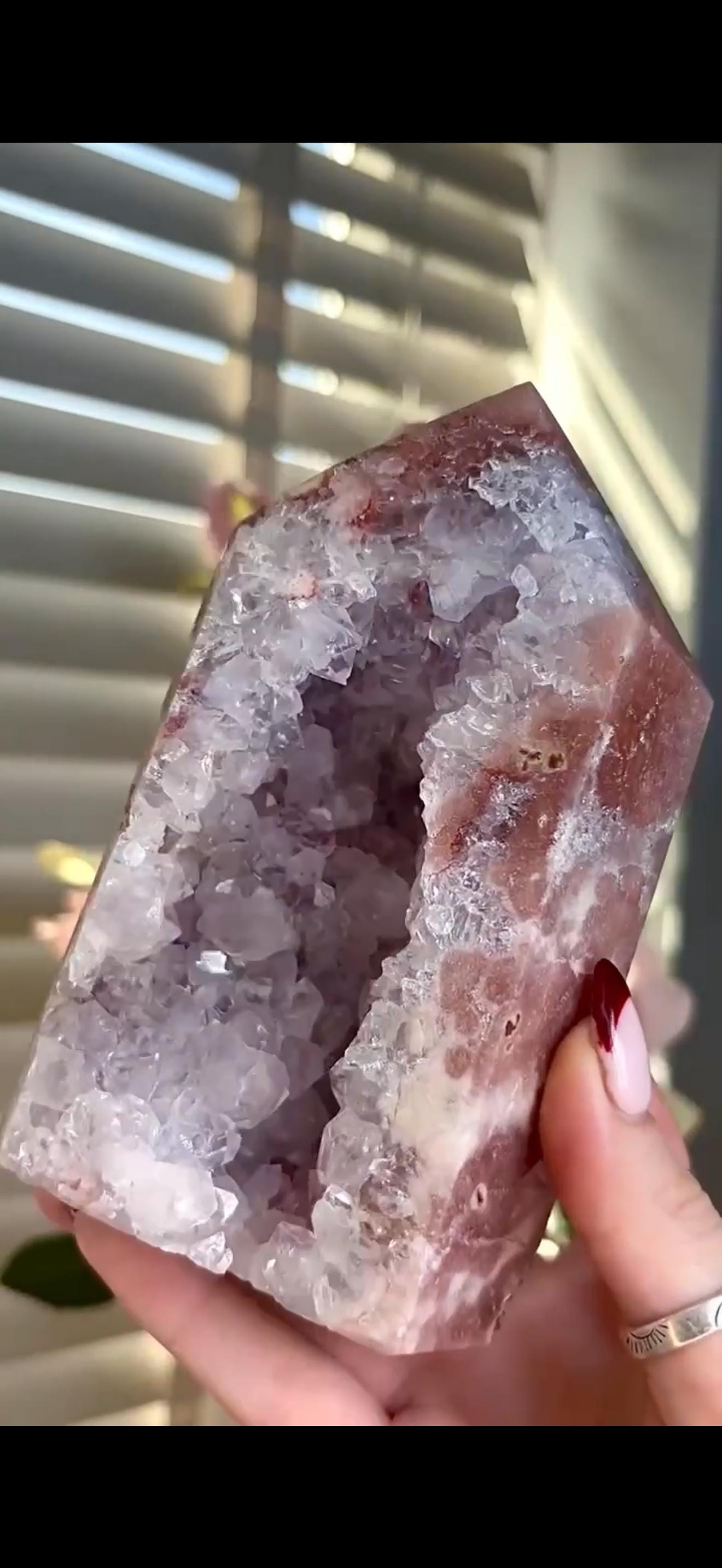 Incredible, High grade, pink amethyst, chunky statement tower with lilac chunky quartz 993g, 14.5cm by 8cm