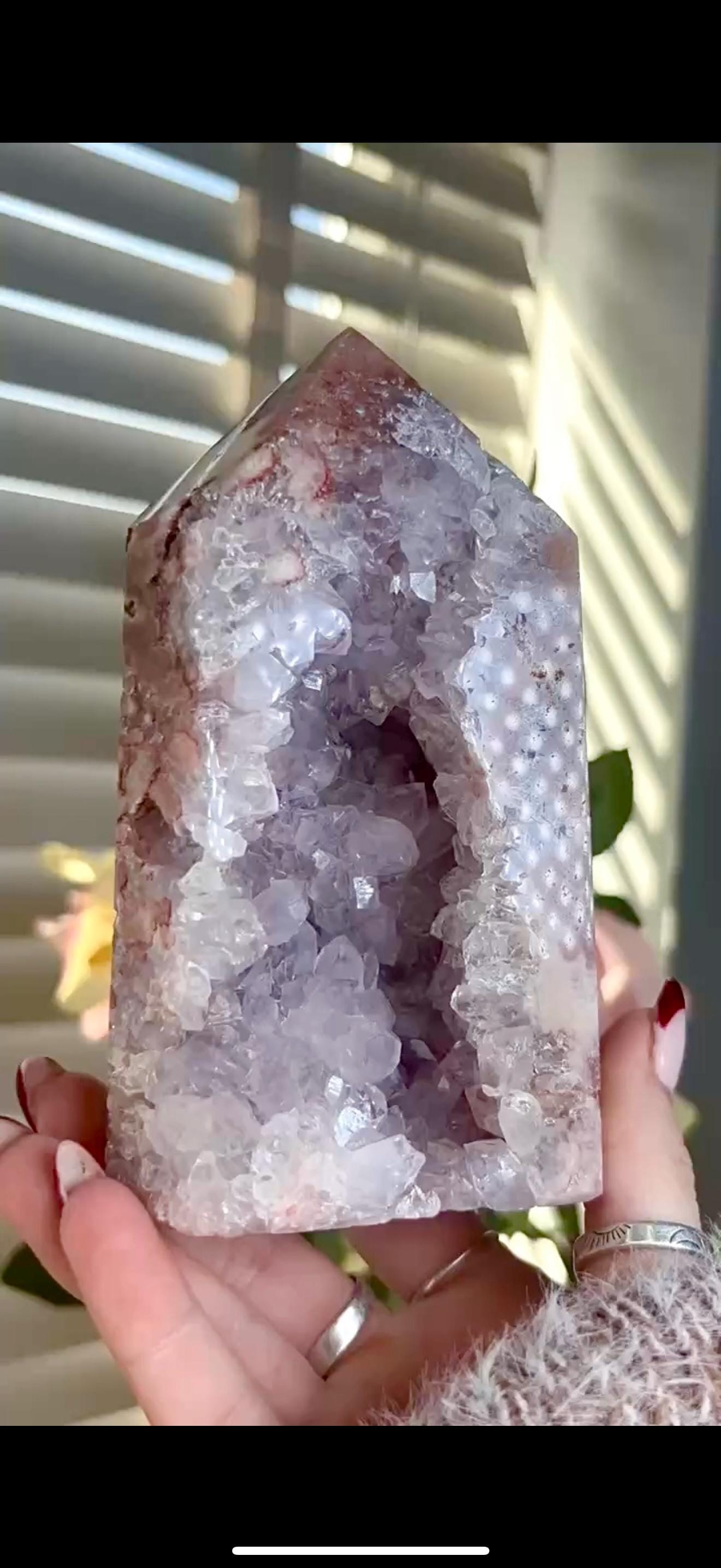 Incredible, High grade, pink amethyst, chunky statement tower with lilac chunky quartz 993g, 14.5cm by 8cm