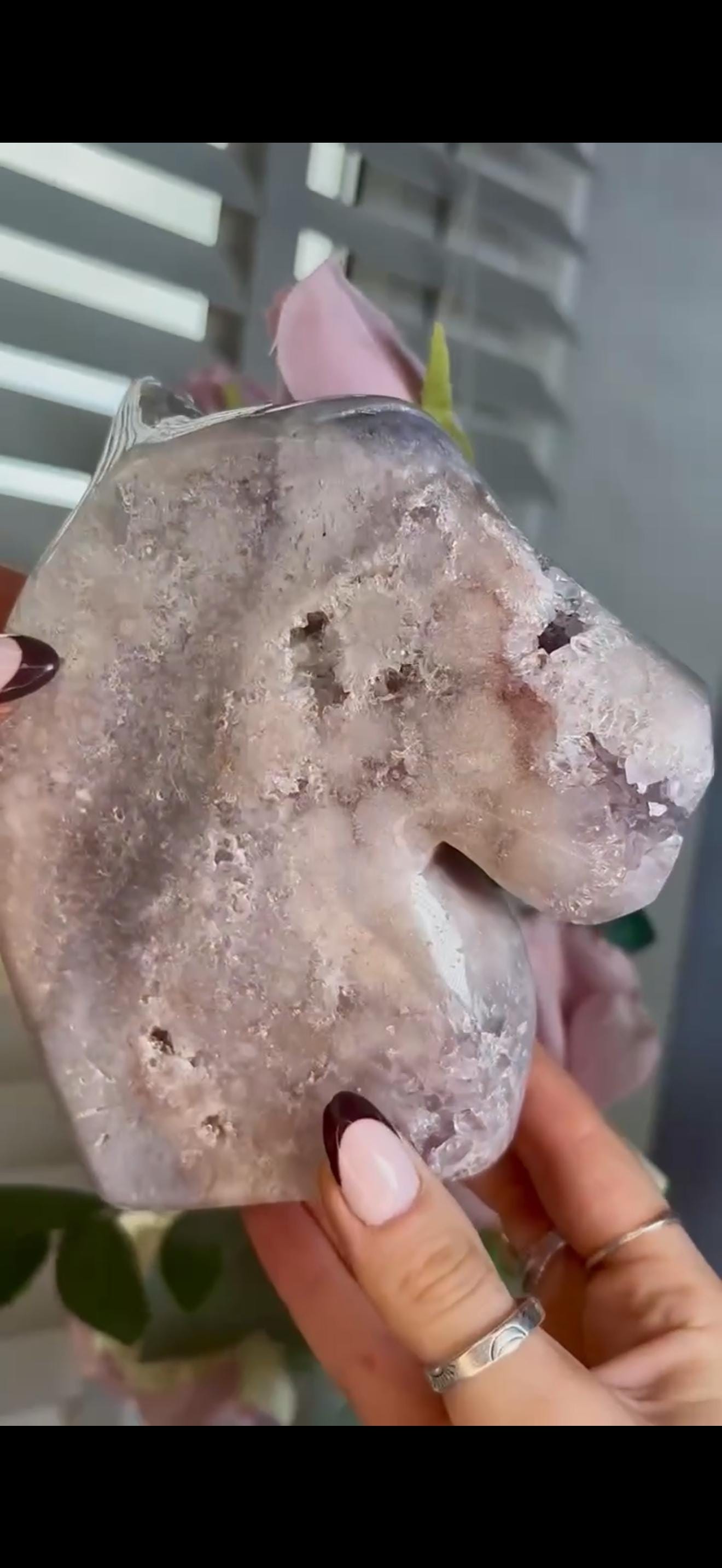 High grade, pink amethyst horse, pony carving with sugar quartz druzy in pastel grey tones 1.200kg