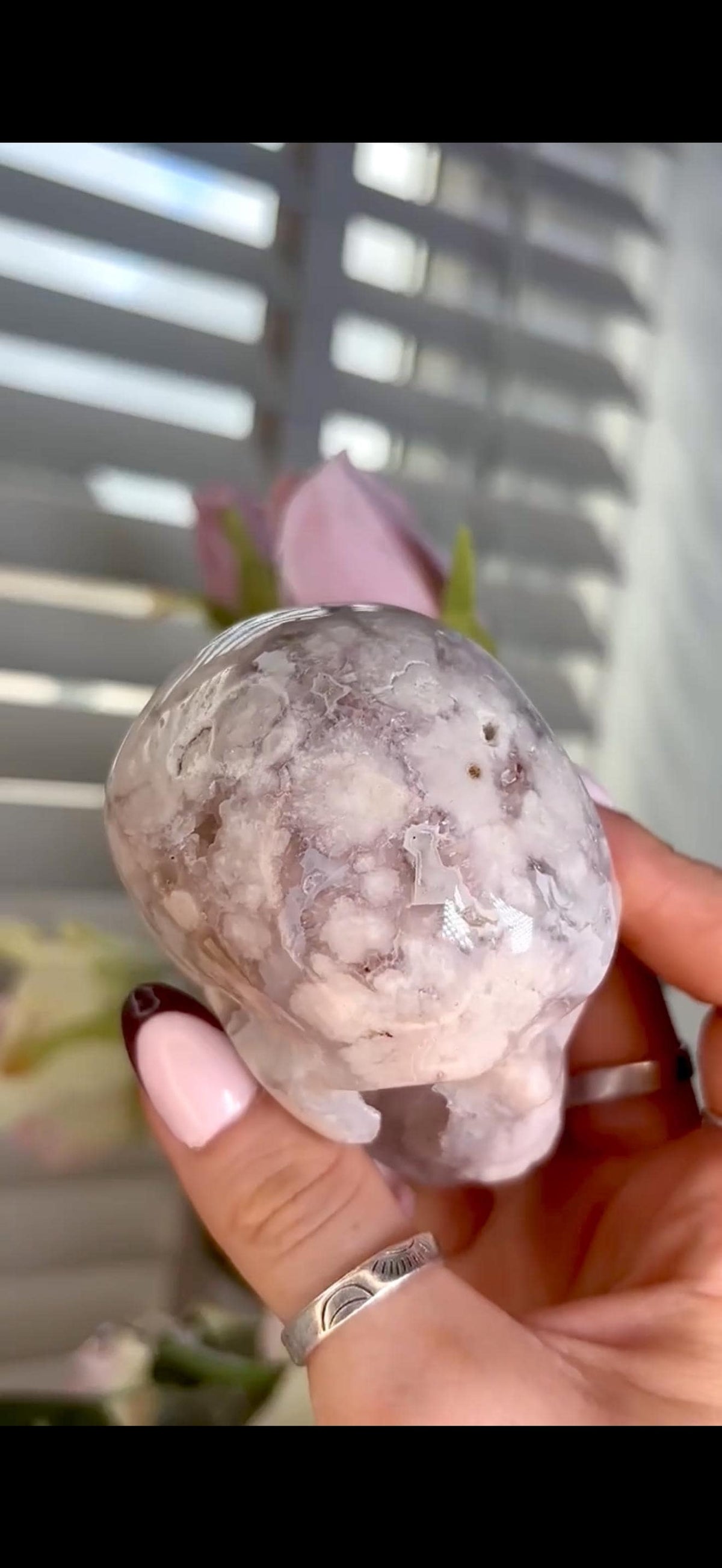Flower agate skull in pink & blue tones with druzy face