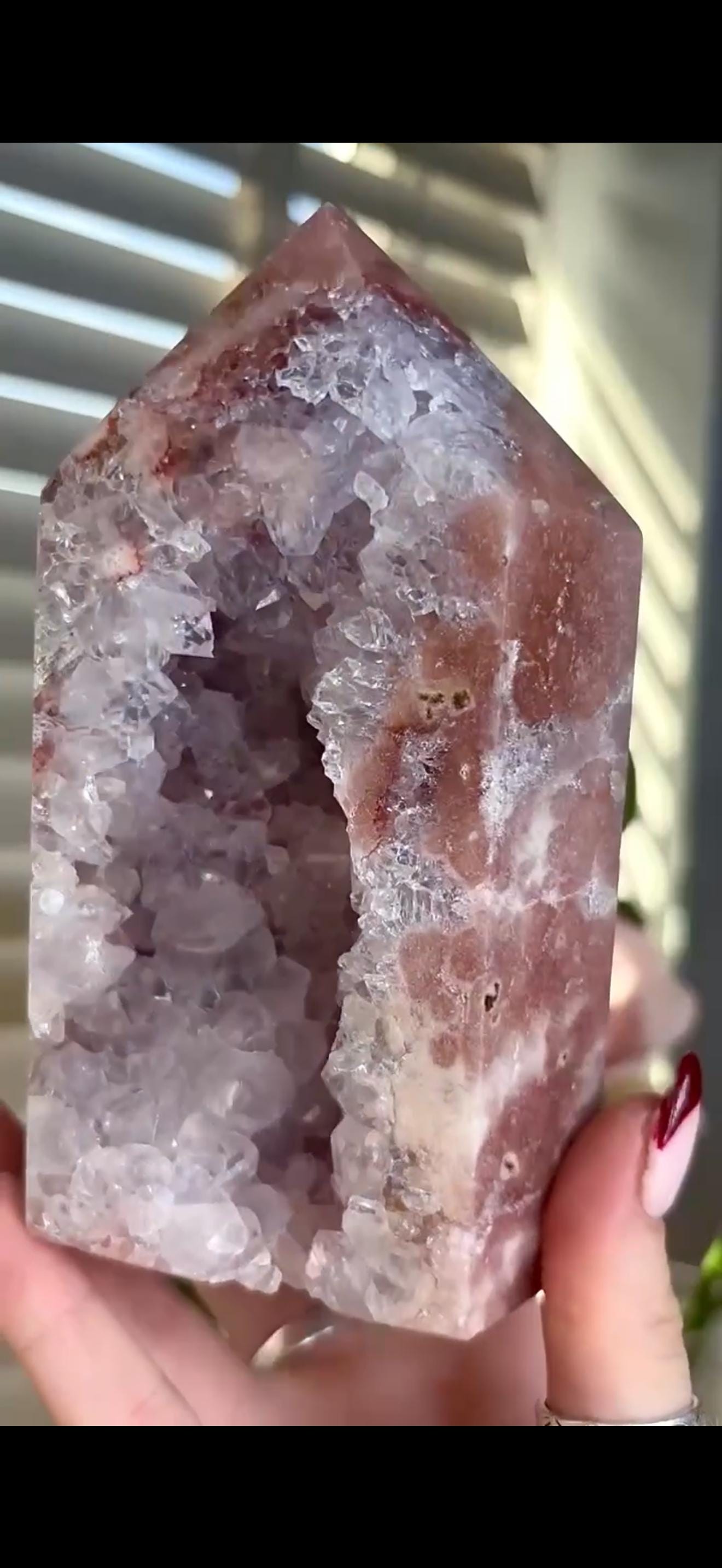 Incredible, High grade, pink amethyst, chunky statement tower with lilac chunky quartz 993g, 14.5cm by 8cm