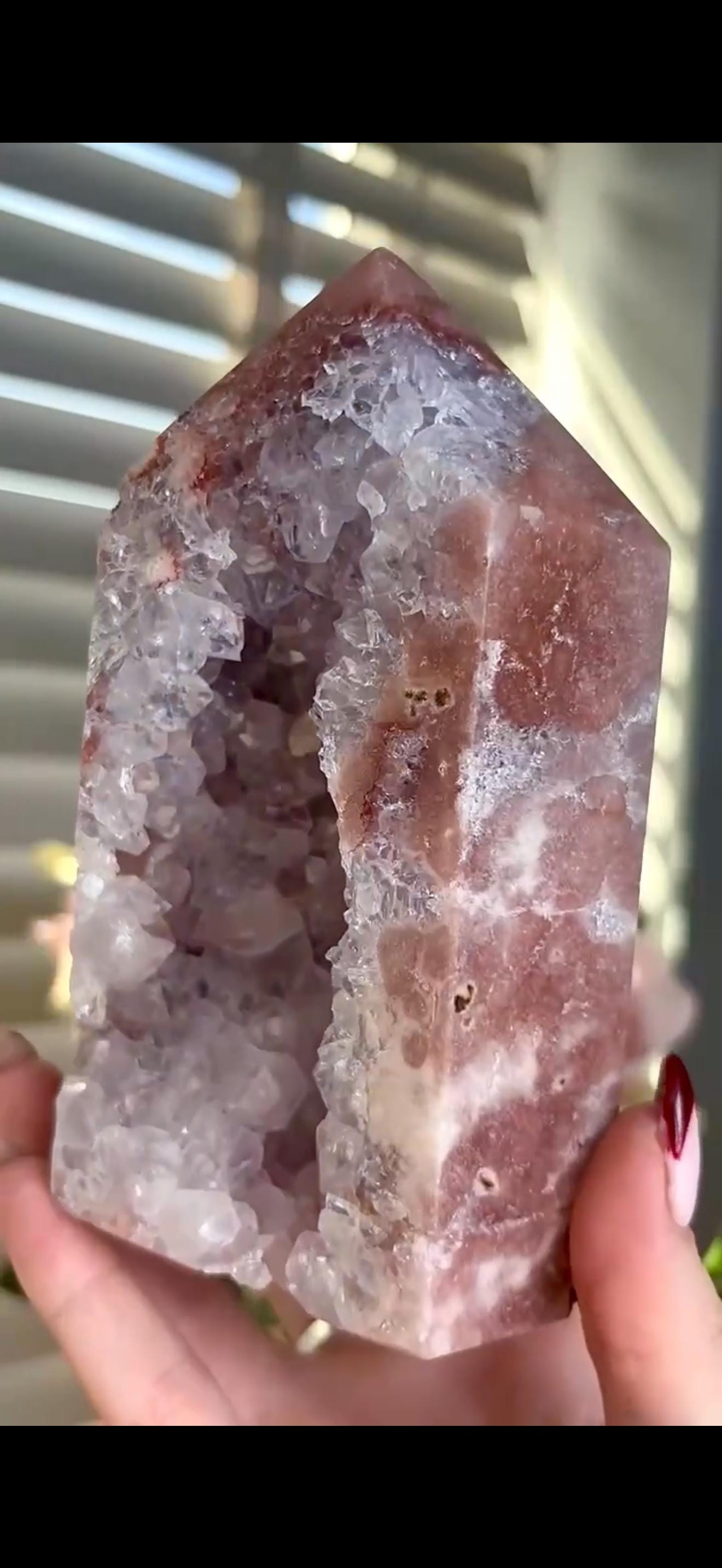 Incredible, High grade, pink amethyst, chunky statement tower with lilac chunky quartz 993g, 14.5cm by 8cm