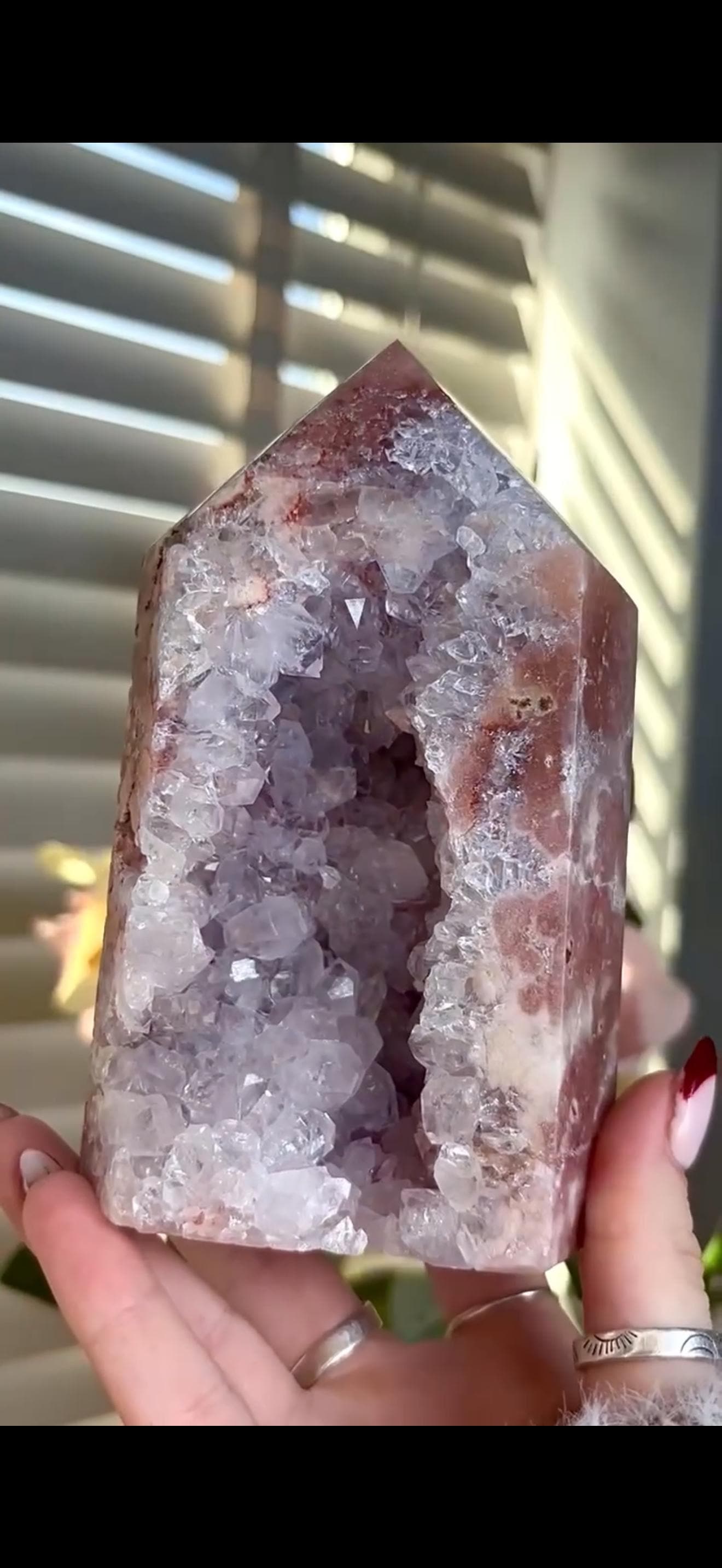 Incredible, High grade, pink amethyst, chunky statement tower with lilac chunky quartz 993g, 14.5cm by 8cm