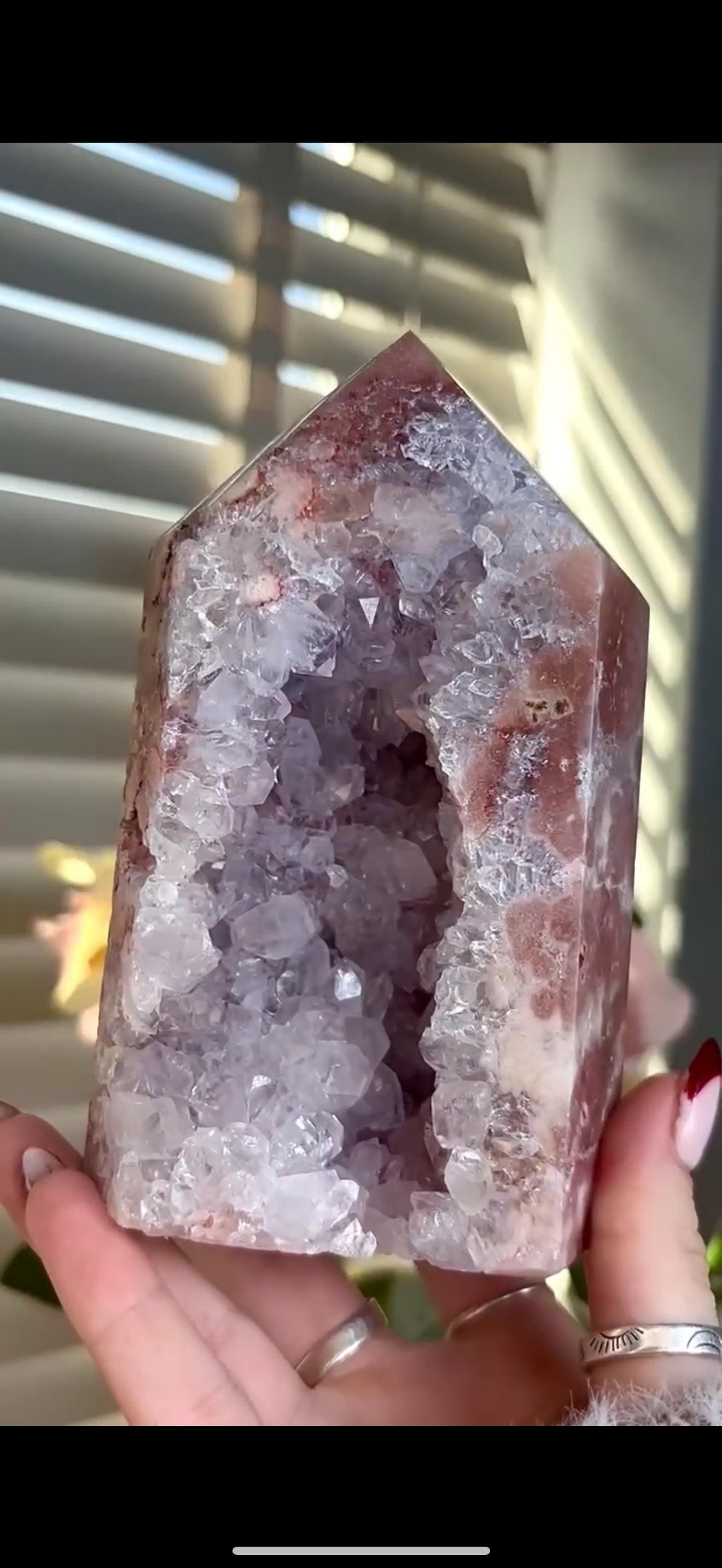 Incredible, High grade, pink amethyst, chunky statement tower with lilac chunky quartz 993g, 14.5cm by 8cm