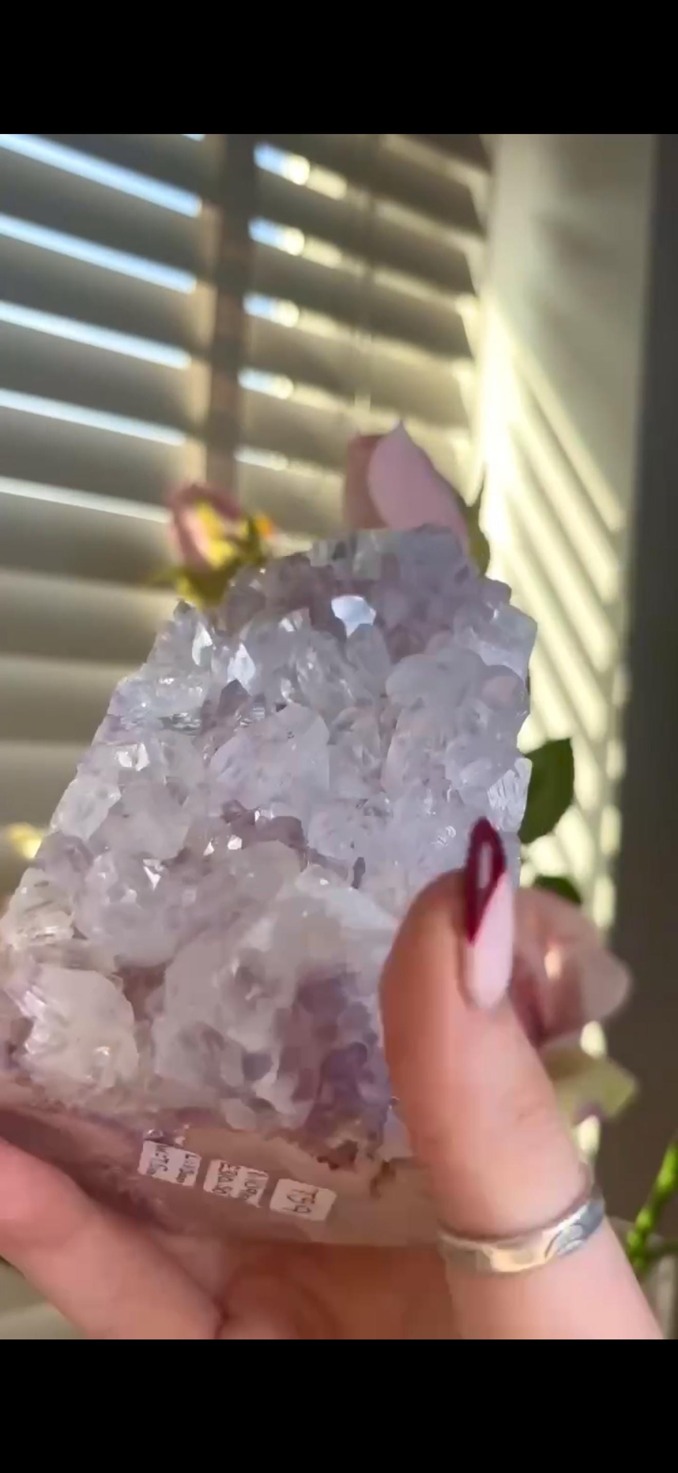 Incredible, High grade, pink amethyst, fat chunky tower with high quality lilac & clear chunky quartz teeth 1.109kg, 15cm by 7.5cm