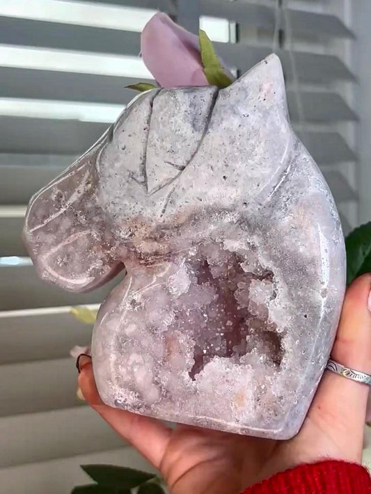 High grade, pink amethyst horse, pony carving with sugar quartz druzy in pastel grey tones 1.200kg
