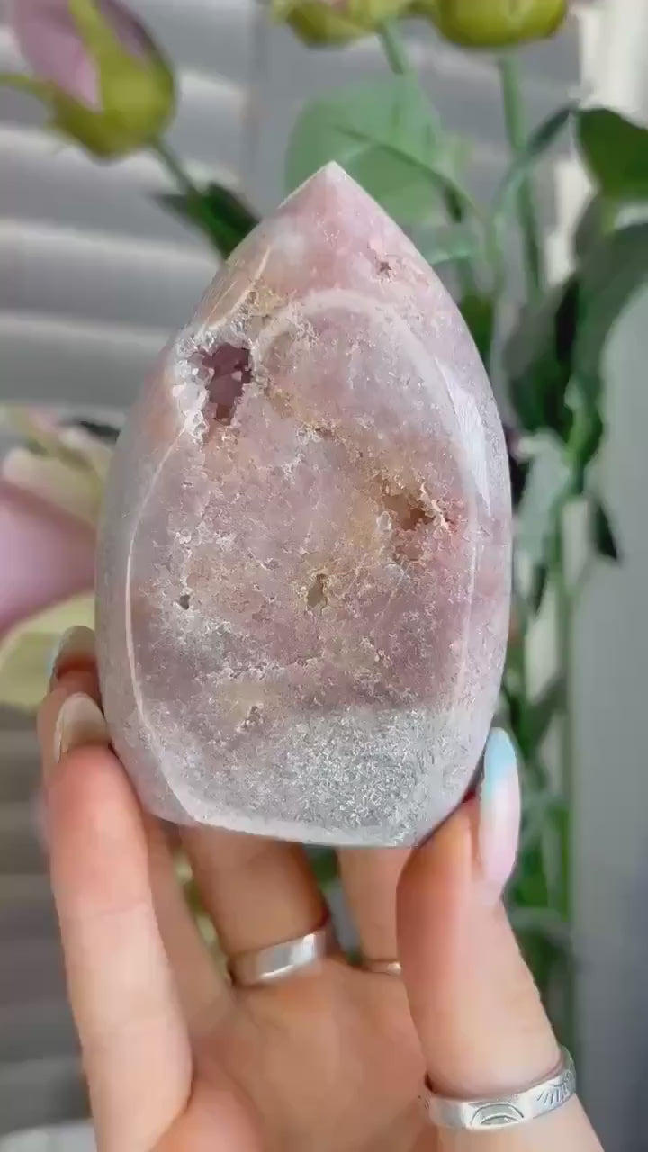 High grade, pink amethyst flame 218g