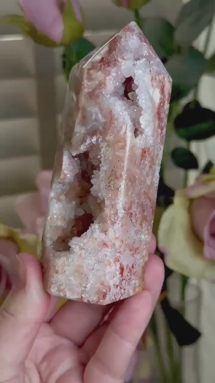 pink amethyst tower in peach tone with chunky quartz 312g 11.5cm by 5cm