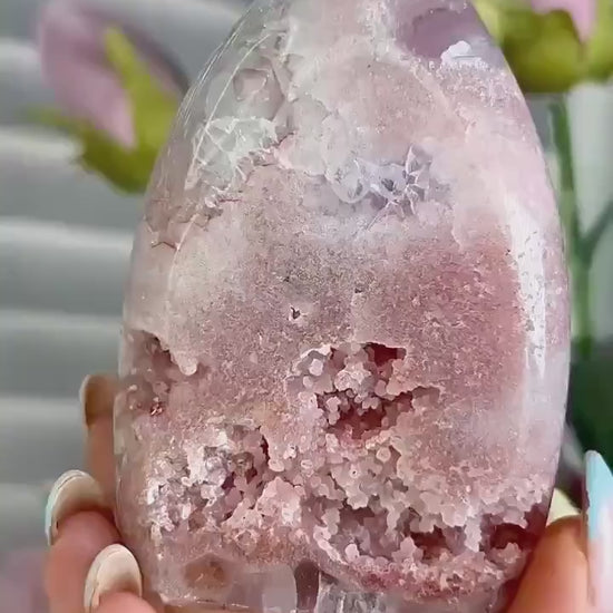 High grade, pink amethyst flame with druzy & quartz inclusions 225g