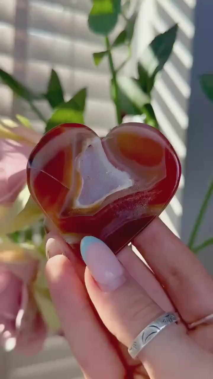 Carnelian heart with banding & Druze