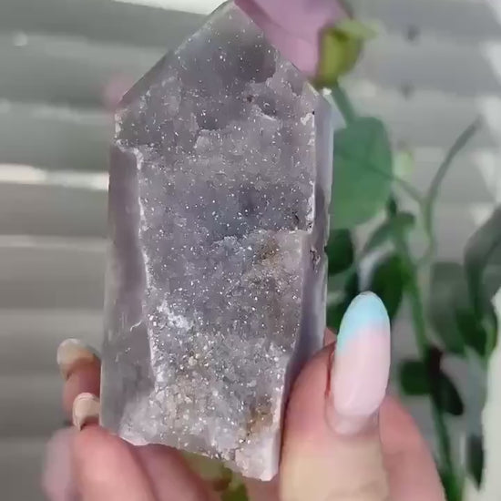 Incredible, pink amethyst tower greyish tones with sugar Druze 203g 8.6cm by 4.5cm