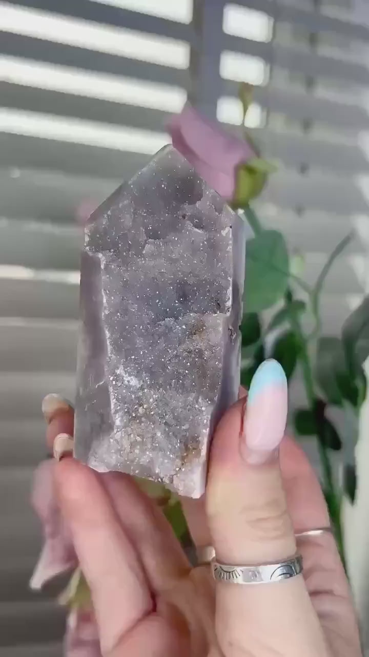 Incredible, pink amethyst tower greyish tones with sugar Druze 203g 8.6cm by 4.5cm